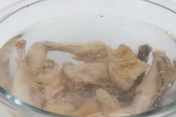 石鍋松茸燉雞的食用禁忌
