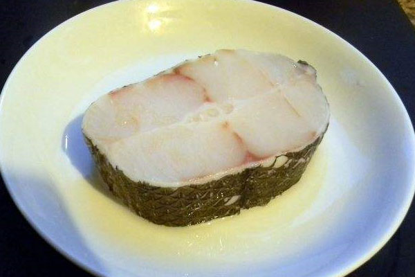 新鮮松茸鱈魚的營養(yǎng)價值和功效作用