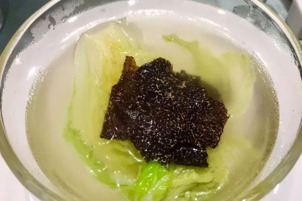 黑松露和什么一起燉湯好喝又營(yíng)養(yǎng)