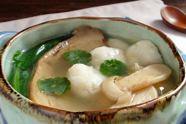 松茸魚丸湯的做法