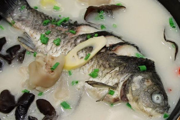 鯽魚(yú)羊肚菌湯的營(yíng)養(yǎng)價(jià)值和功效作用