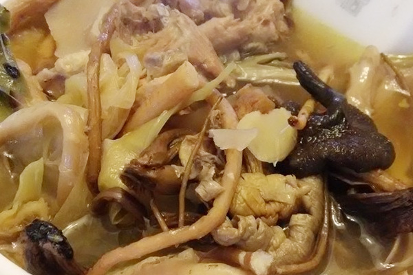 牛肝菌蘑菇湯怎么做才好吃