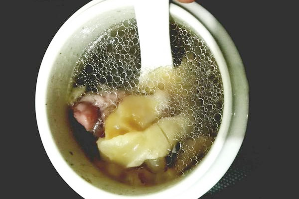 牛肝菌花膠瘦肉湯怎么做才好吃，有哪些食用禁忌