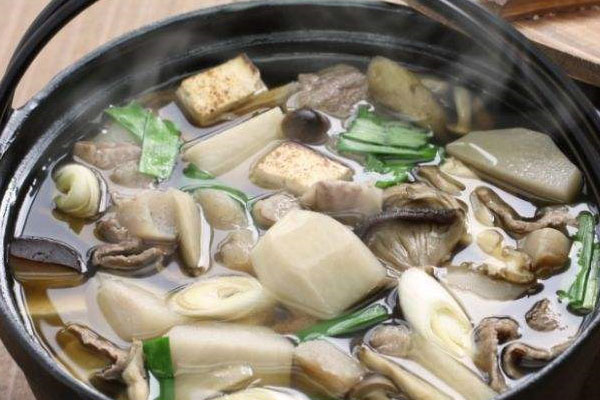 吃牛肝菌會上火嗎，上火適合喝什么牛肝菌湯降火