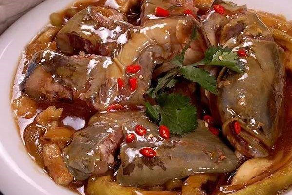 鯰魚燉牛肝菌的做法，有哪些功效作用