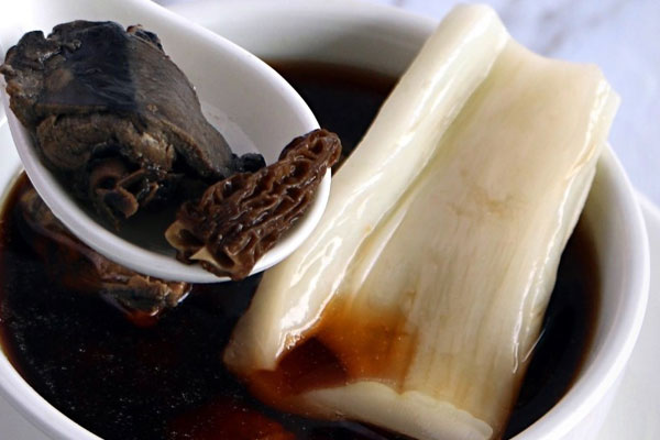 羊肚菌燉花膠的最佳食用時(shí)間