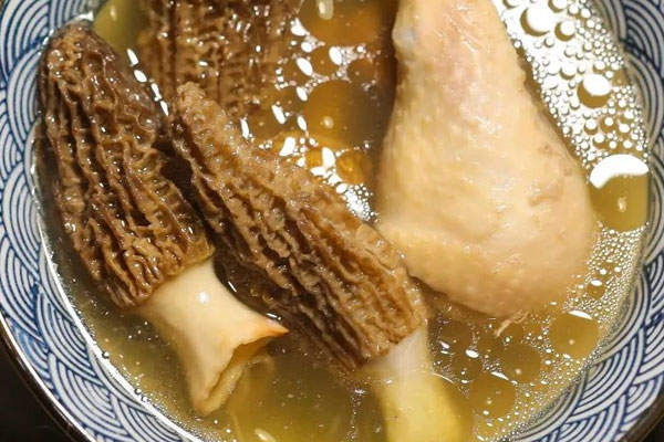 羊肚菌當(dāng)歸湯男人可以喝嗎，吃羊肚菌能祛斑嗎