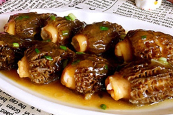 孕婦吃羊肚菌會(huì)導(dǎo)致宮縮嗎，孕婦吃羊肚菌一次放幾個(gè)