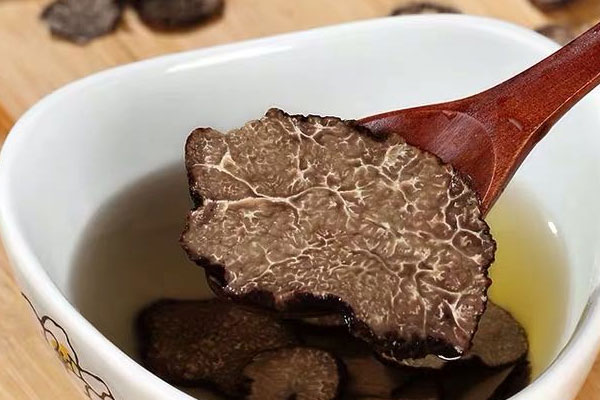 云南有哪些品種的松露出產(chǎn)，云南出產(chǎn)的黑松露好嗎