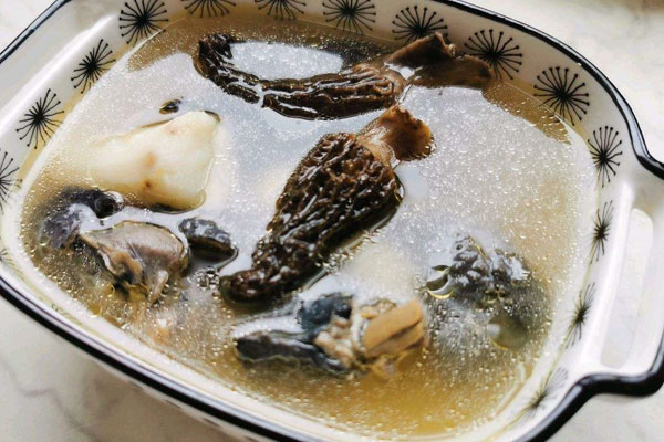 羊肚菌松茸湯怎么做