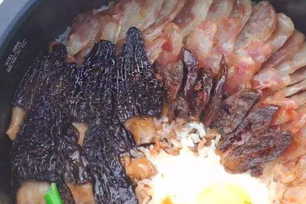 羊肚菌臘味飯要放味精嗎 羊肚菌臘味飯要放味精嗎