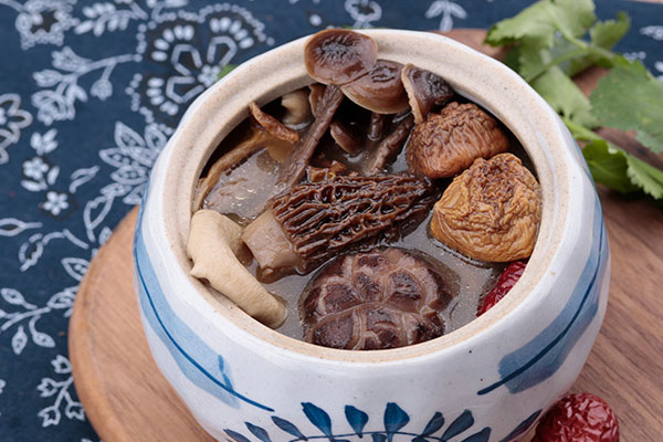 兒童能不能吃羊肚菌雞湯