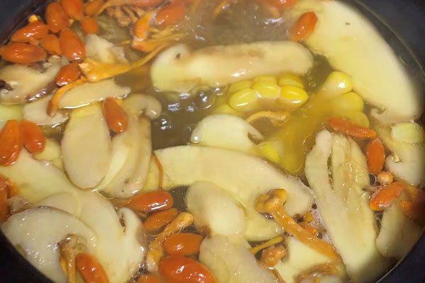 松茸調(diào)理腸胃的吃法