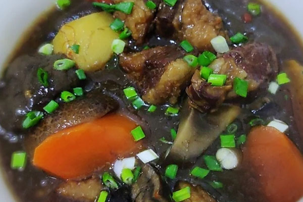 牛肝菌土豆燉牛腩的做法，有哪些食用禁忌