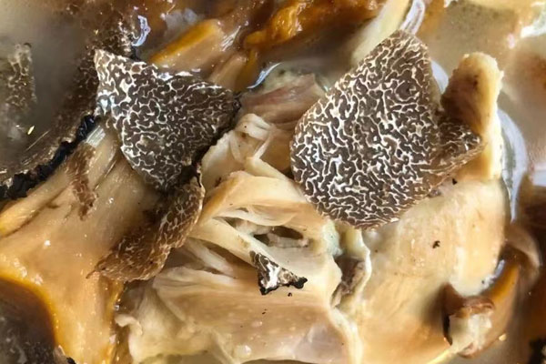 黑松露雞油菌雞湯的做法，有哪些禁忌人群