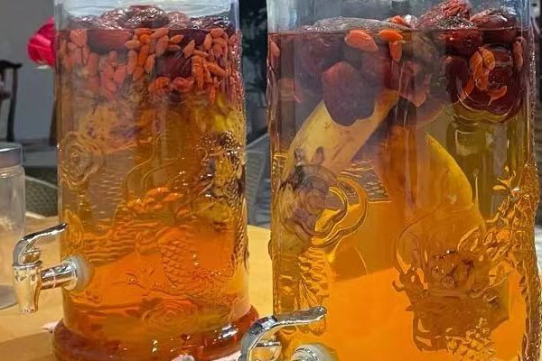 松茸能泡酒喝嗎 松茸能泡酒喝嗎