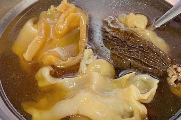 羊肚菌和什么燉湯養(yǎng)胃，羊肚菌和什么蔬菜相克