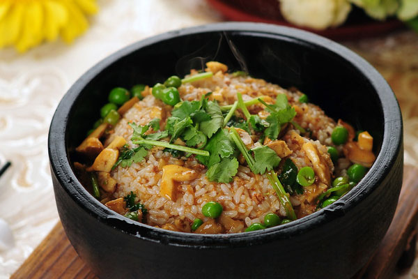 牛肝菌炒飯能隔夜吃嗎，吃牛肝菌第二天拉肚子