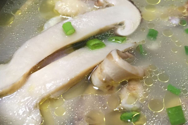 松茸煮湯是冷水下鍋嗎，熬松茸湯的竅門