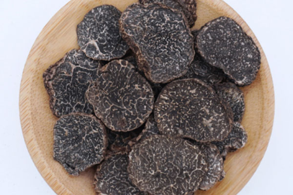 黑松露清補(bǔ)涼雞湯的食用禁忌 黑松露清補(bǔ)涼雞湯的食用禁忌