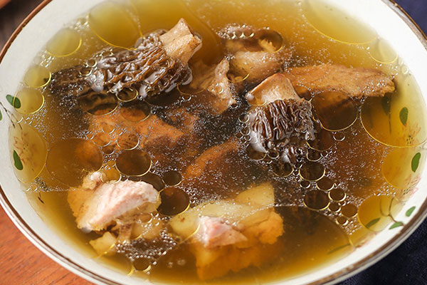 羊肚菌燉湯最佳做法，孕期能吃羊肚菌燉湯嗎