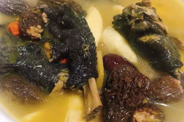 肉釀羊肚菌銀魚烏雞湯的做法，有哪些功效作用