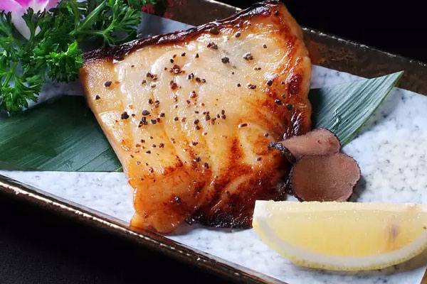 黑松露香煎鱈魚的做法 黑松露香煎鱈魚的做法