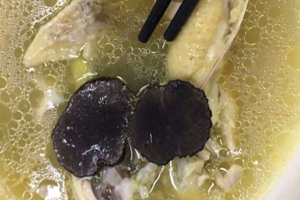 黑松露云苓眉豆雞湯的做法，有哪些功效作用