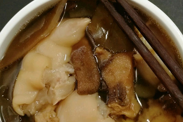 牛肝菌海帶豬腳湯的做法，有哪些功效作用