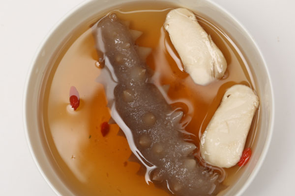 松茸燉海參湯的營(yíng)養(yǎng)價(jià)值 松茸燉海參湯的營(yíng)養(yǎng)價(jià)值