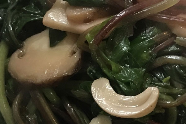 松茸腰果炒紅蓮草的做法，有哪些營養(yǎng)價值