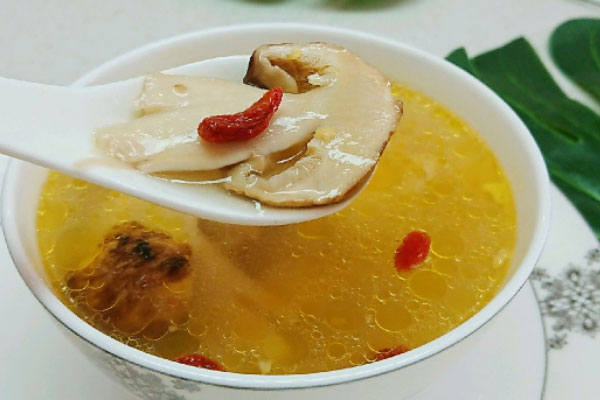 松茸生蠔枸杞雞湯的做法，有哪些營養(yǎng)價(jià)值