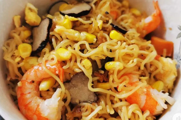 黑松露玉米蝦仁炒面的做法，有哪些功效作用