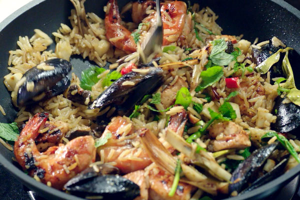 羊肚菌青口三文魚飯?jiān)趺醋龊贸裕心男I養(yǎng)價(jià)值