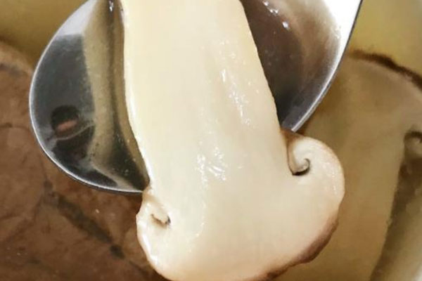 松茸黃皮果鴨湯怎么做好吃，有哪些營(yíng)養(yǎng)價(jià)值