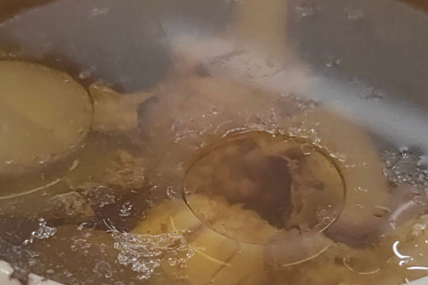 松茸冷藏要用保鮮膜包起來嗎 松茸冷藏要用保鮮膜包起來嗎