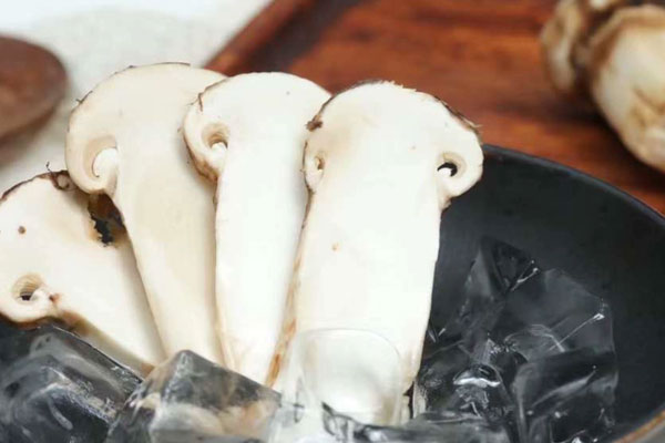 闌尾炎術(shù)后能吃松茸嗎 闌尾炎術(shù)后能吃松茸嗎