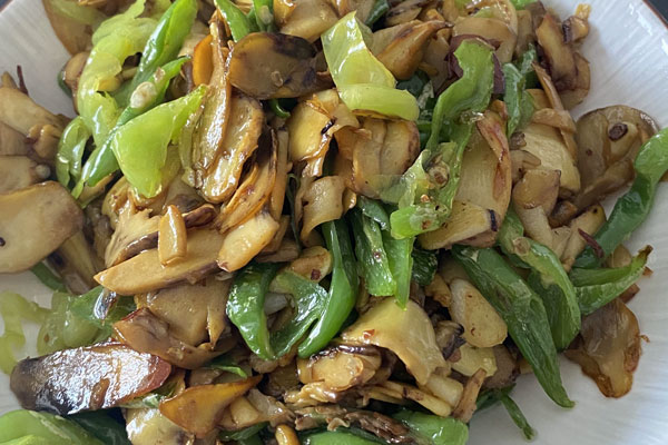 肺手術(shù)后能吃牛肝菌嗎，吃牛肝菌會(huì)身體發(fā)癢嗎